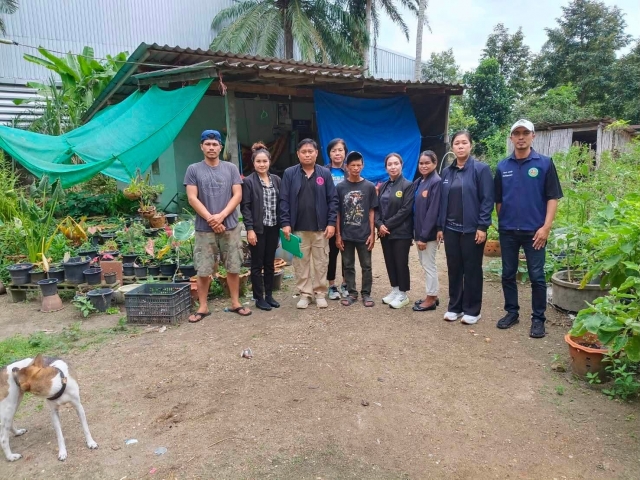อบต.นาขา ร่วมกับศูนย์คุ้มครองและเสริมสร้างคุณภาพชีวิตจังหวัดชุมพร ลงพื้นที่ ณ หมู่ที่ 7 และ 12