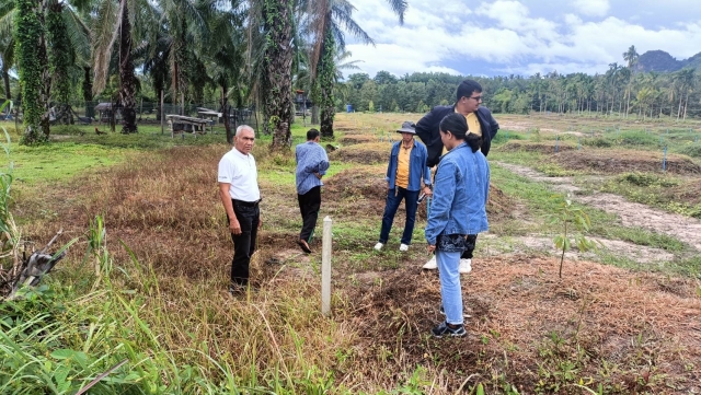 ลงพื้นที่ดูงานโครงการปรับปรุงผิวจราจรแอสฟัลต์คอนกรีตสายห้วยจิก 1 หมู่ที่ 11,12 ต.นาขา