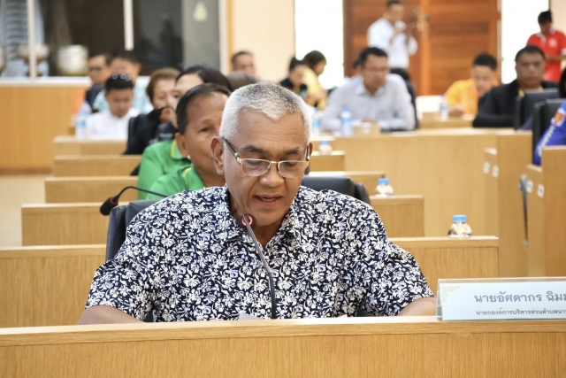 ร่วมการประชุมคณะทำงานแก้ไขปัญหาทรัพยากรน้ำในพื้นที่จังหวัดชุมพร และนำเสนอ VTR  (อบต.นาขาโมเดล)