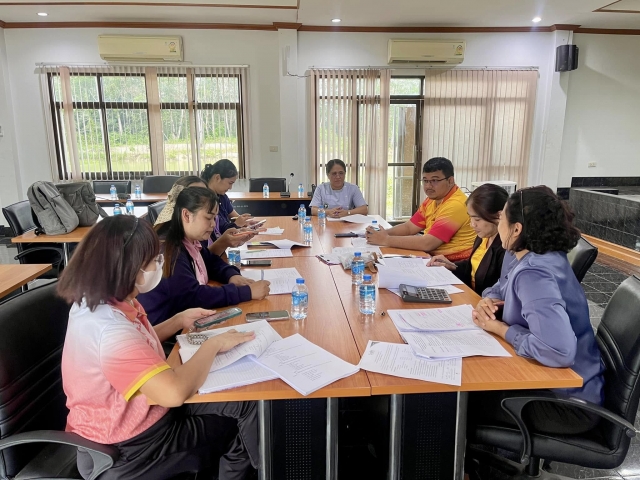 ประชุมคณะอนุกรรมการโครงการของกองทุนหลักประกันสุขภาพอบต.นาขา ครั้งที่1 ประจำปีงบประมาณ2568